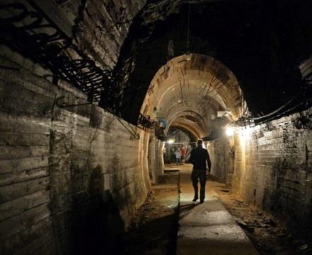 Underground mine working area